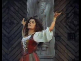 salma hayek - esmeralda dance huge tits big ass natural tits mature